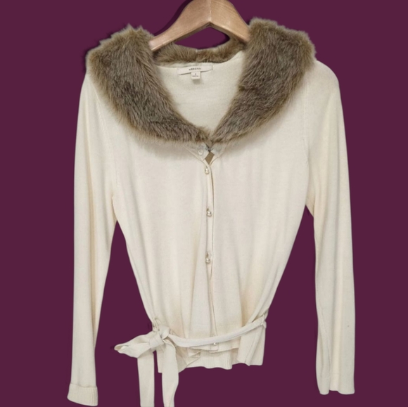 Merona Women's size S Ivory Pearl Button Cardigan with Removable Fur Collar - Picture 7 of 7